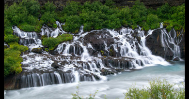 Cascada Hraunfossar Islandia cascada que no nace de un río